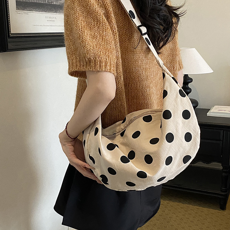 Interior Design Korean Style - Bolso de Hombro Tipo Dumpling de