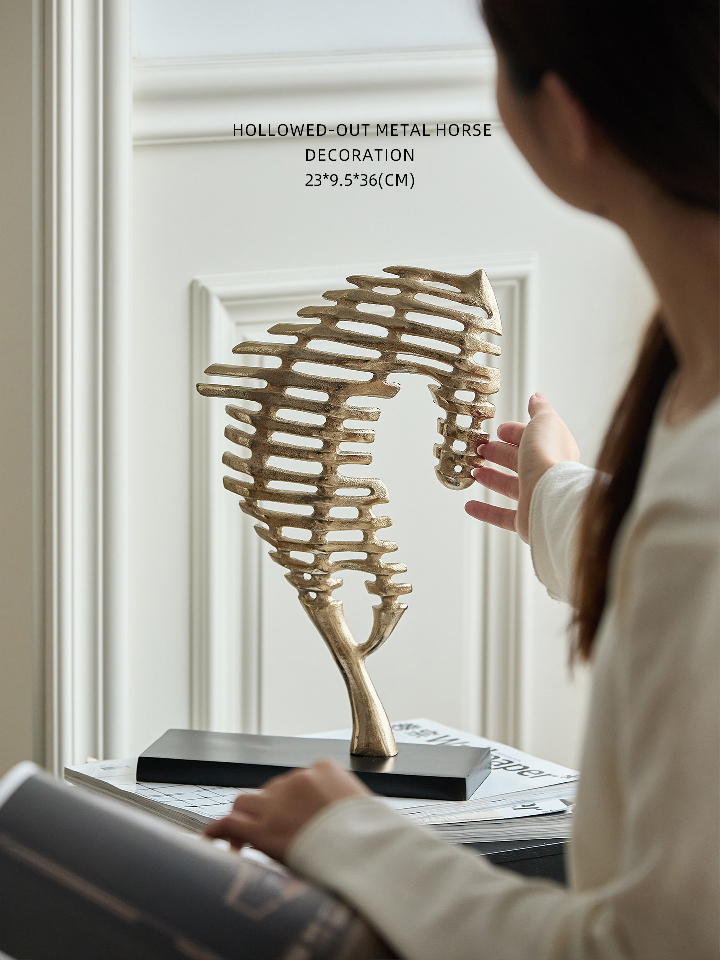 Figura Decorativa de Metal, Es - Interior Design Apartment reseña y precio